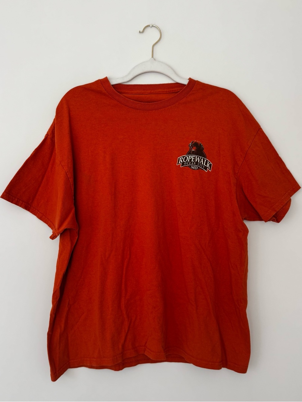 Vintage Ocean City, MD Ropewalk Bar & Restaurant Black Lab Dog Graphic Tee – L